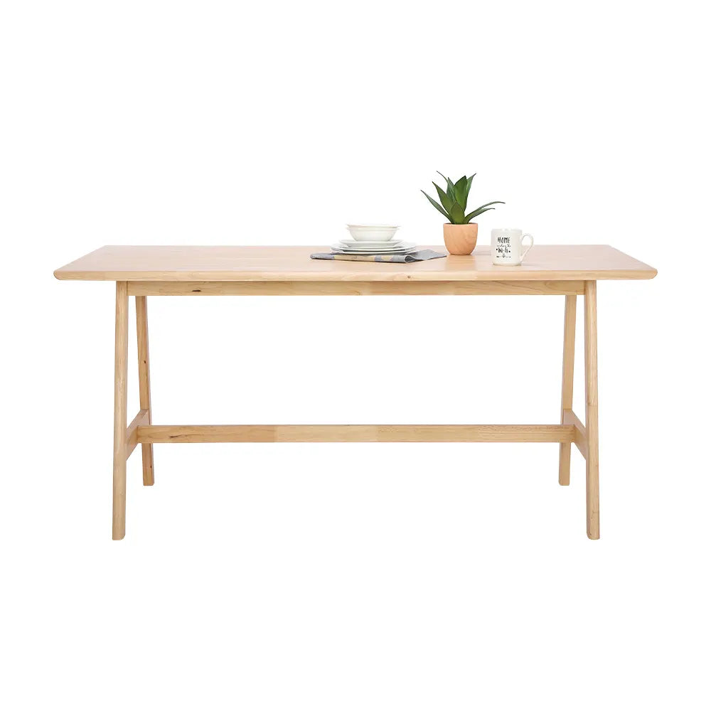 SPIN WOOD DINING TABLE NT