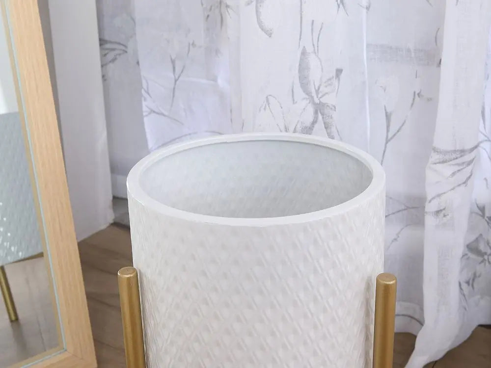 LUXE-FELICIA PLANT POT W/STAND H35 WT/GD