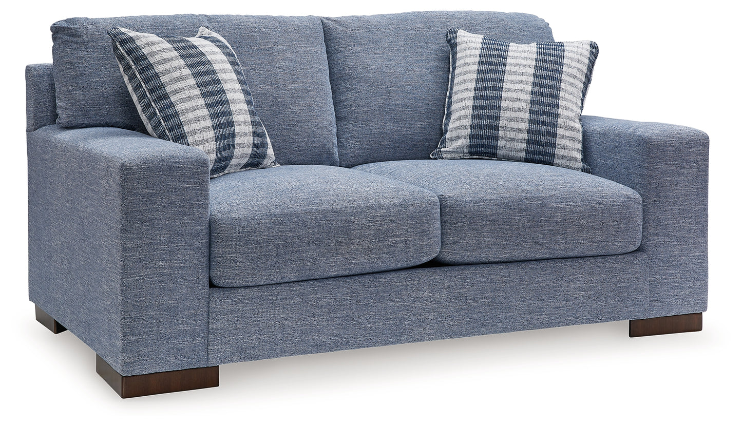 BELVOIR LOVESEAT